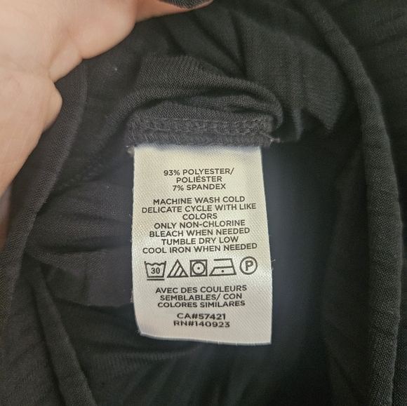 Loft Black High Rise Pleated Shorts - Picture 9 of 9